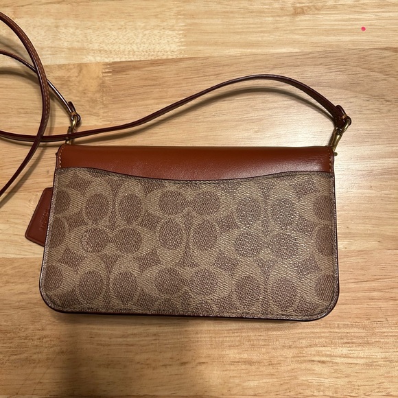 Coach purse - Picture 2 of 4